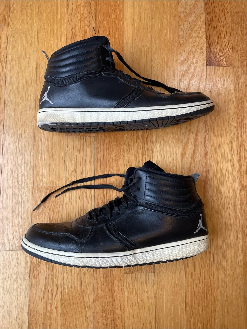 Men’s Size 12 Jordan Heritage Black and White High-Top Sneakers